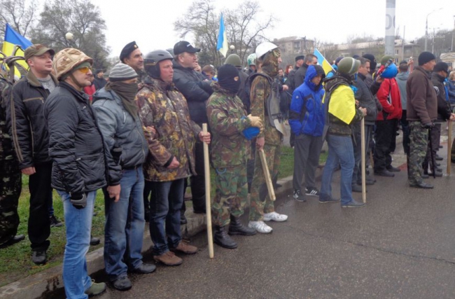 В Запорожье "Правый сектор" несколько часов держал в осаде сторонников федерализации, - Царев