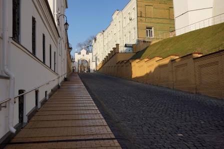 Боротьба за місце предстоятеля УПЦ йде між трьома претендентами