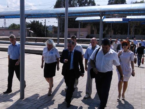 Колесніков організовує допомогу постраждалим містах Донбасу