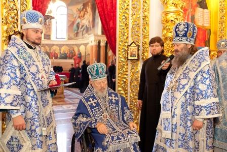 Боротьба за місце предстоятеля УПЦ йде між трьома претендентами