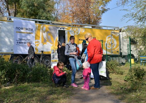 У Маріуполі почала працювати "Мобільна жіноча консультація" фонду Ахметова