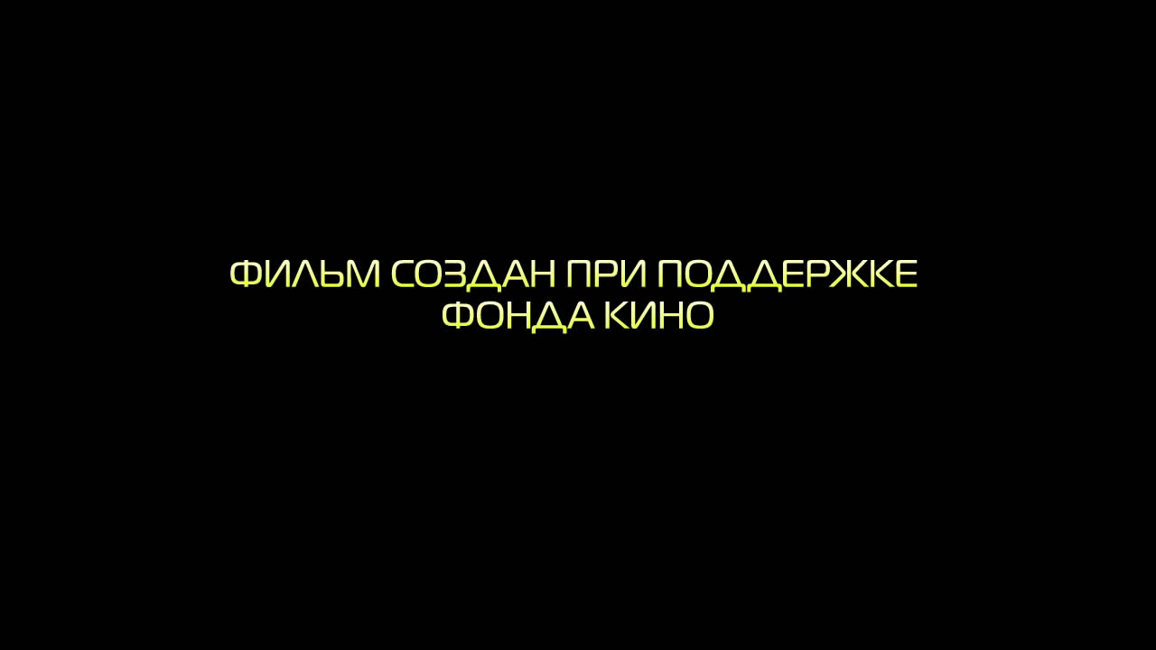 Задорная русская жена выступает в качестве порно звезды при съемках соответствующей фотосессии