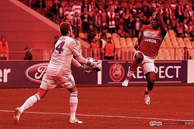 Эменике в Лиге чемпионов