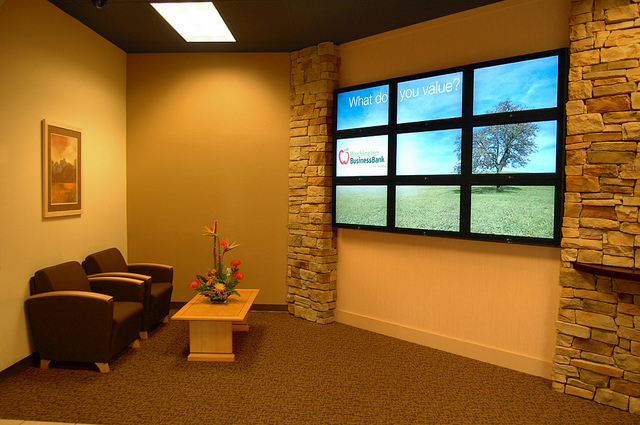 камень в интерьере