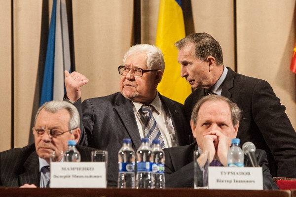 Шахтеры завтра под АП потребуют встречи с Порошенко для решения проблем отрасли