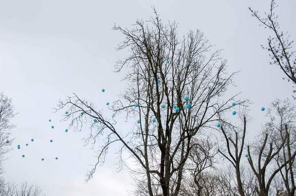 В Киеве прошла акция в поддержку детей-аутистов