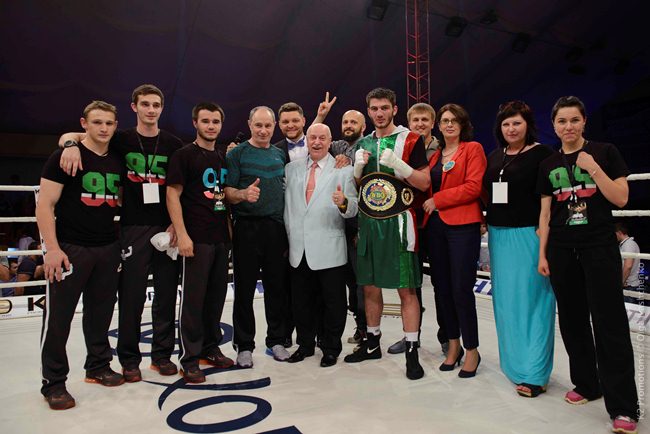 Умар Саламов защитил титул чемпиона Европы в полутяжелом весе