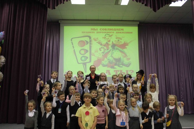 Гимназия 1583 им керимова. Кронштадтский гимназия 1583. Смольная 25 школа 1583. Сайт 1583. Гимназия 1583 москва.