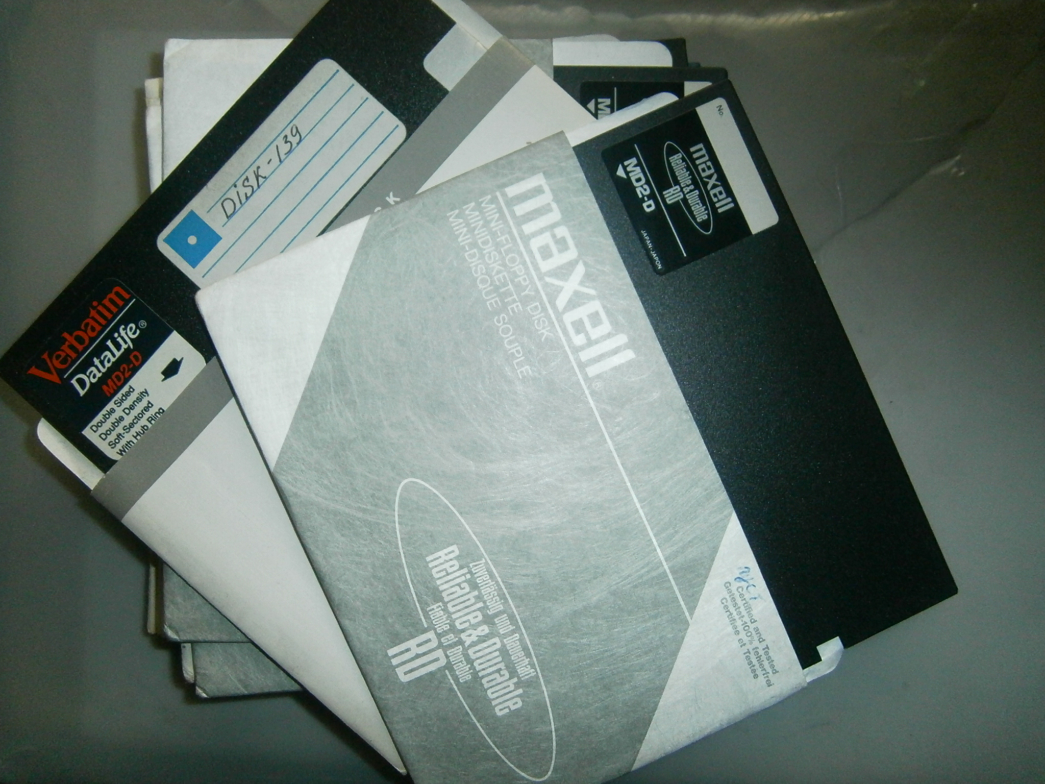 Спектрум 5. ZX Spectrum дискета. Дискета 5.25. Дискета 3 5 дюйма. Спектрум с 5.25.