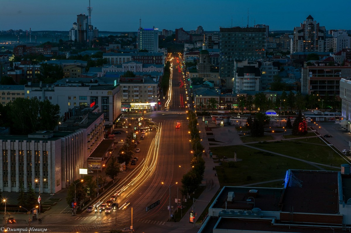 Улица ленина пермь. Город Пермь. Вечерняя Пермь. Вечерняя Пермь ул Ленина. Проспект Ленина Пермь ночь.