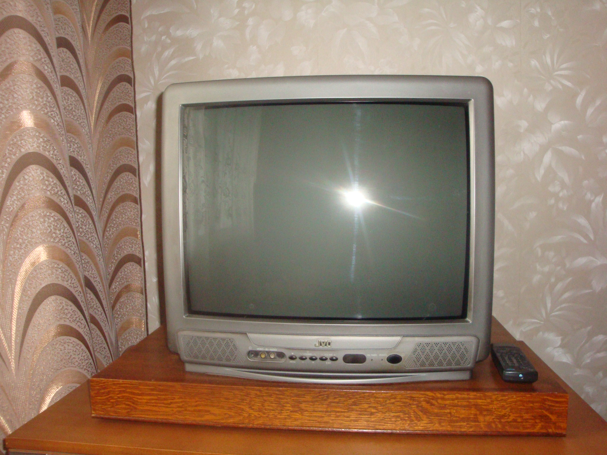 Авито уфа куплю телевизор. Телевизор JVC 1996. Телевизор JVC super Multi 21. Телевизор JVC старые модели 2002-2007. Телевизор JVC 2000 год.