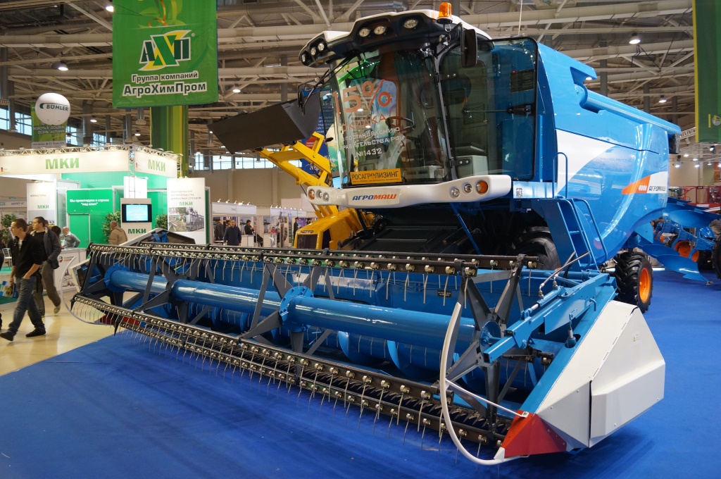 овс-25 зерноочиститель воронеж. триерный блок агрострой. агромаш 90тк с погрузчиком. комбайн енисей агромаш 5000. агромаш в работе.