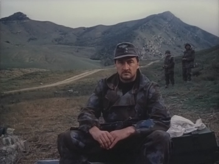 Баллада о старом оружии фильм. Баллада о старом оружии. Баллада о старом оружии фильм 1986 кадры. Баллада о старом оружии. Баллада о старом оружии фильм 1986 кадры.